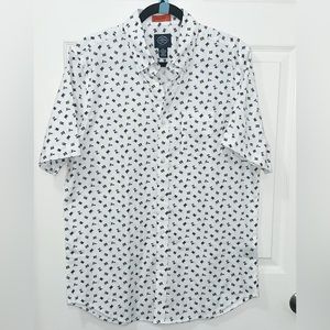 New St. Johns Bay Short Sleeve Button up Cotton Shirt Size Medium